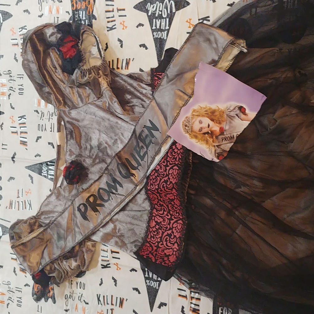 Zombie prom queen costume